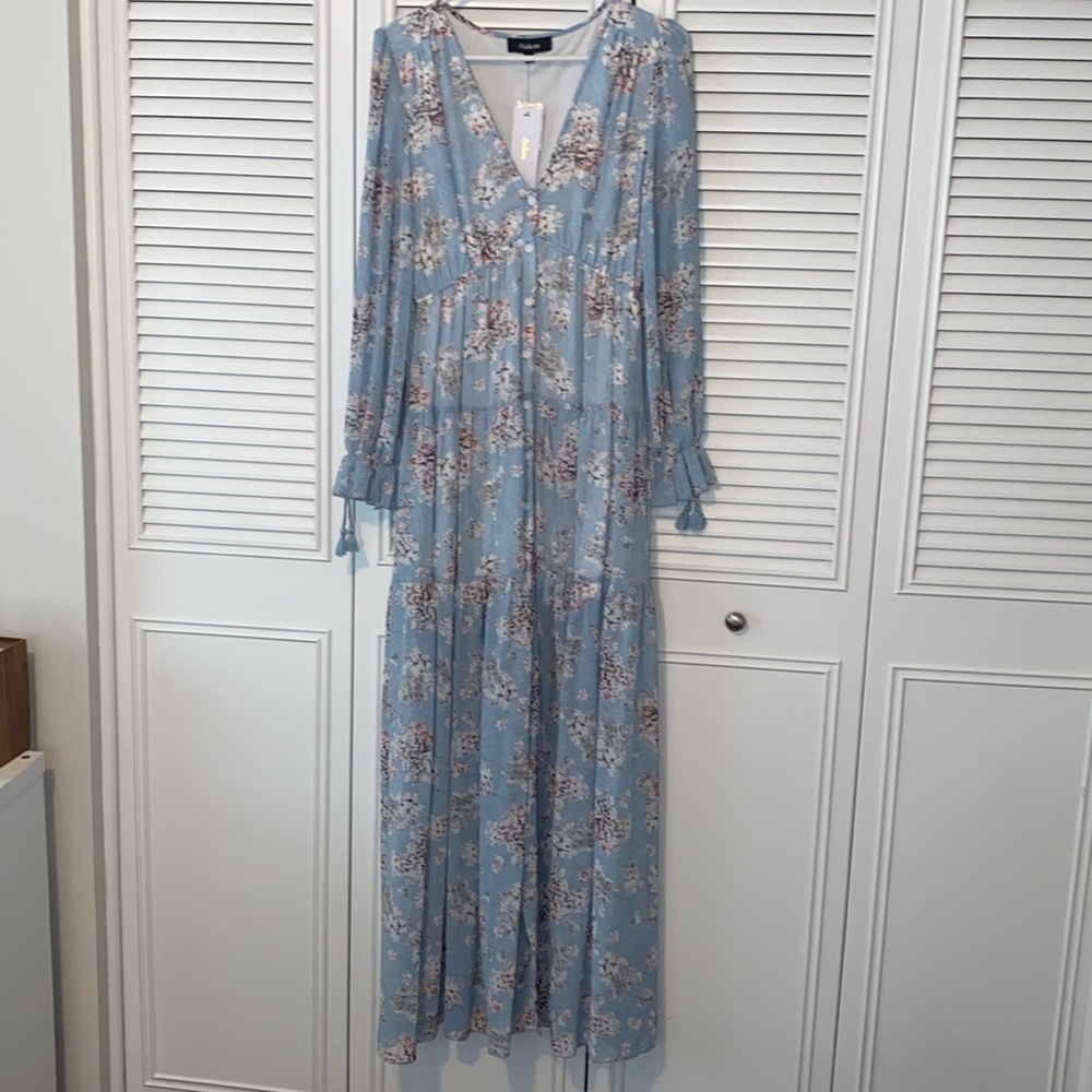NWT Aakaa from Red Dress Boutique flowy long sleeve maxi dress with floral print